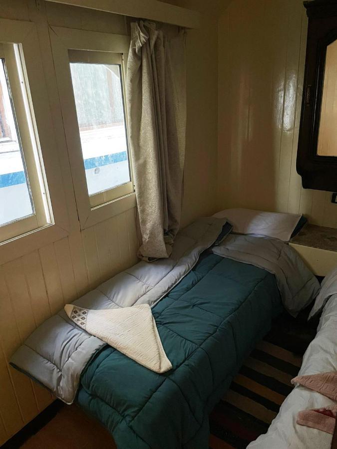 Floating Hotel- Happy Nile Boat Luxor Ngoại thất bức ảnh