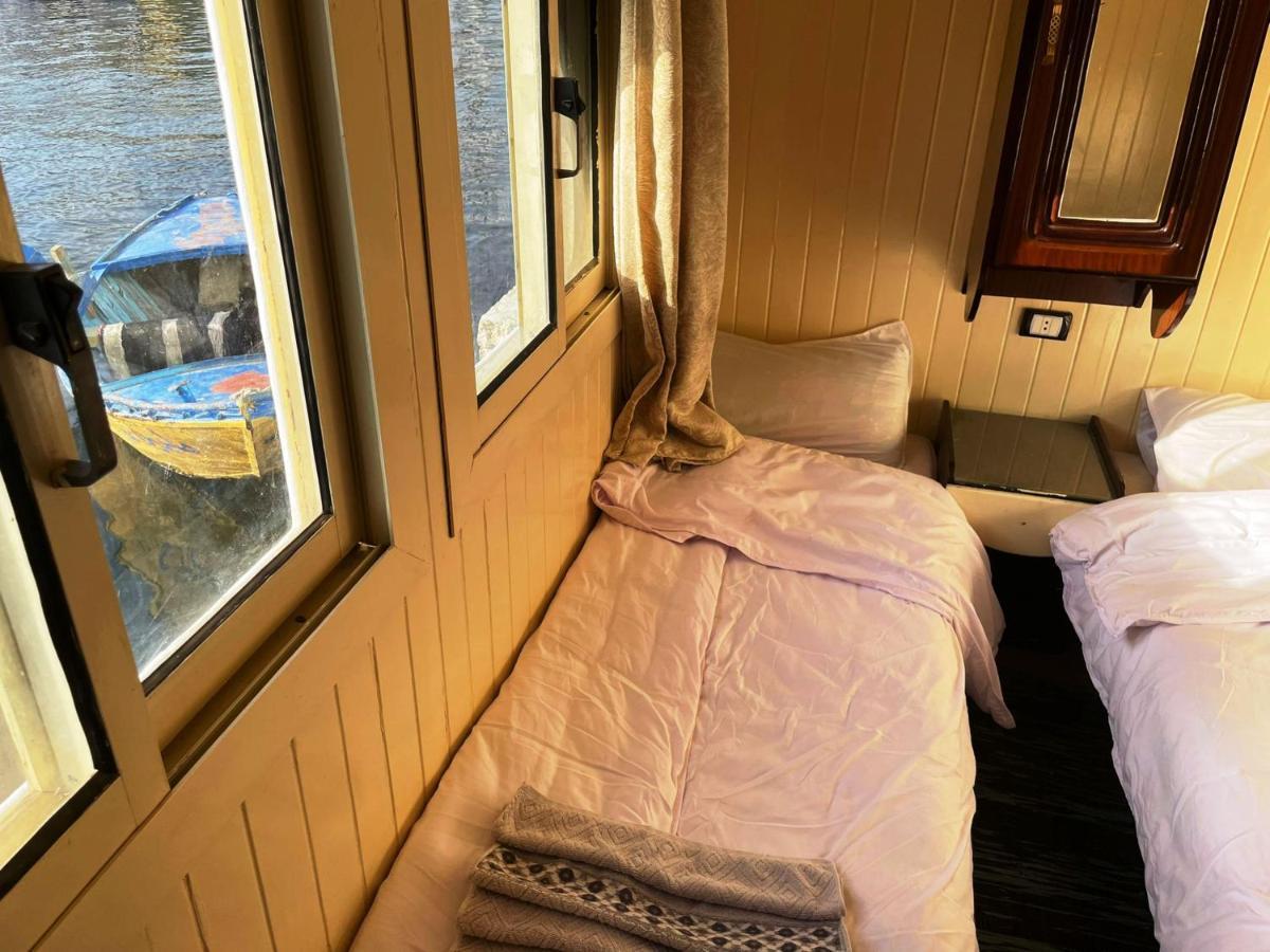 Floating Hotel- Happy Nile Boat Luxor Ngoại thất bức ảnh