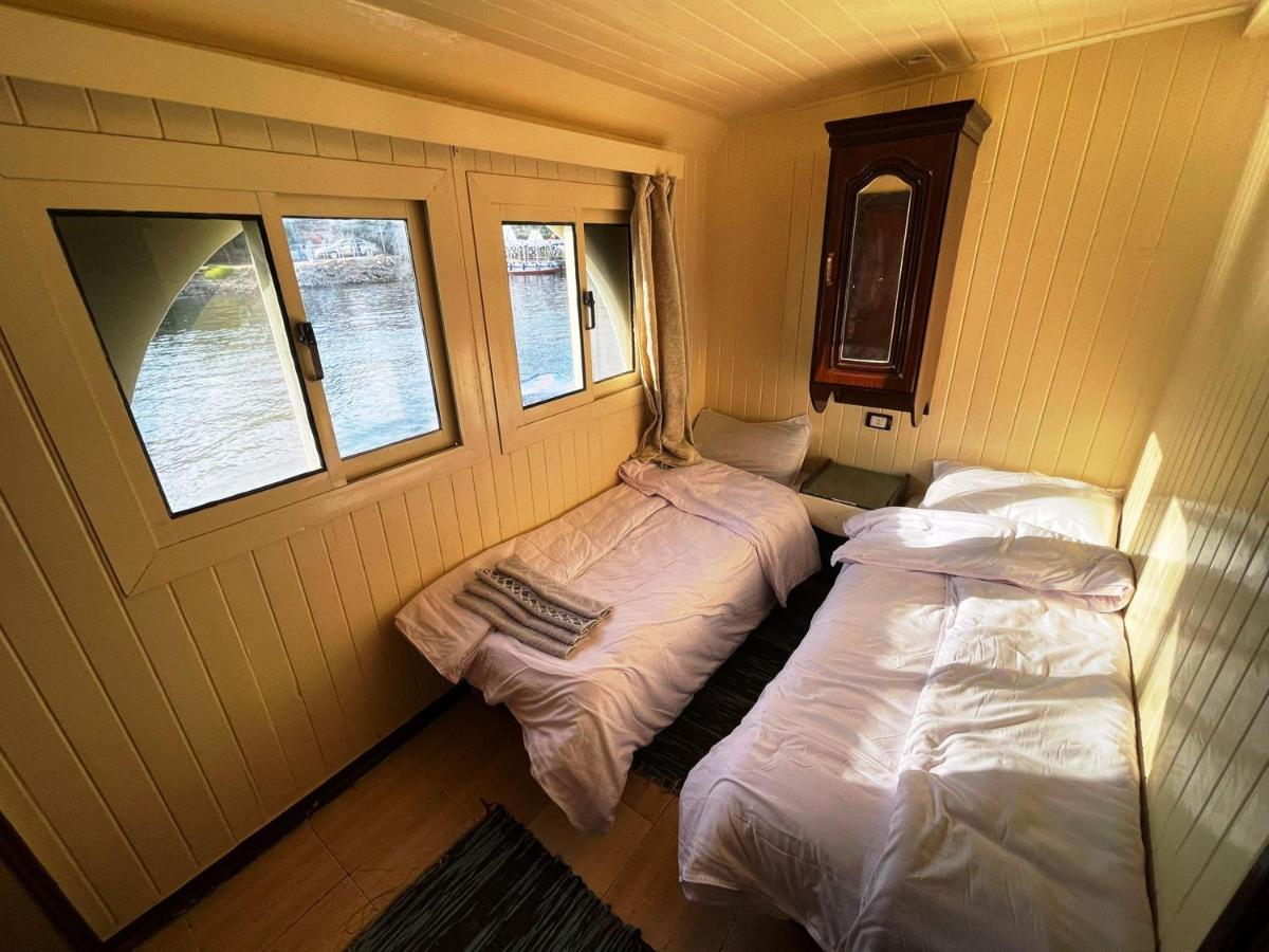 Floating Hotel- Happy Nile Boat Luxor Ngoại thất bức ảnh