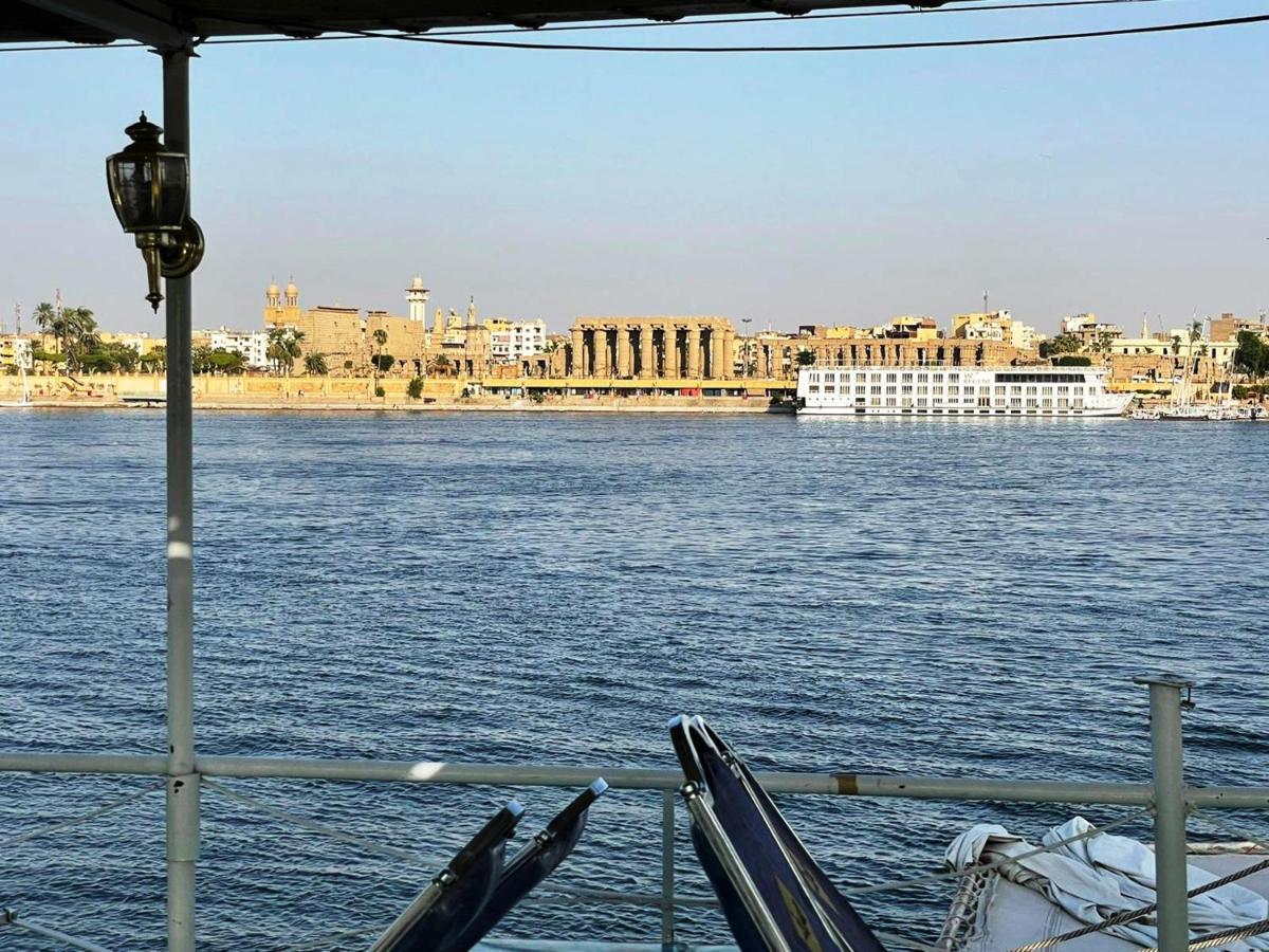 Floating Hotel- Happy Nile Boat Luxor Ngoại thất bức ảnh