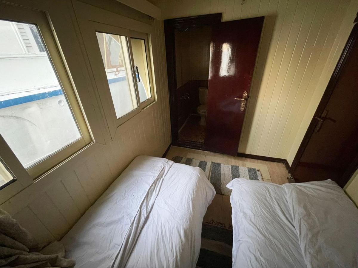 Floating Hotel- Happy Nile Boat Luxor Ngoại thất bức ảnh