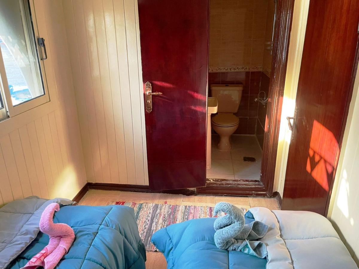 Floating Hotel- Happy Nile Boat Luxor Ngoại thất bức ảnh
