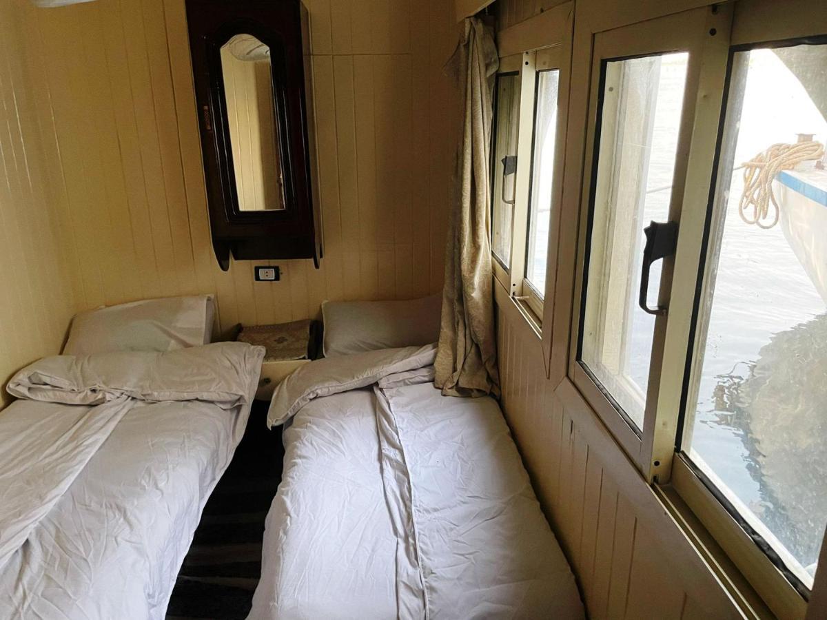 Floating Hotel- Happy Nile Boat Luxor Ngoại thất bức ảnh